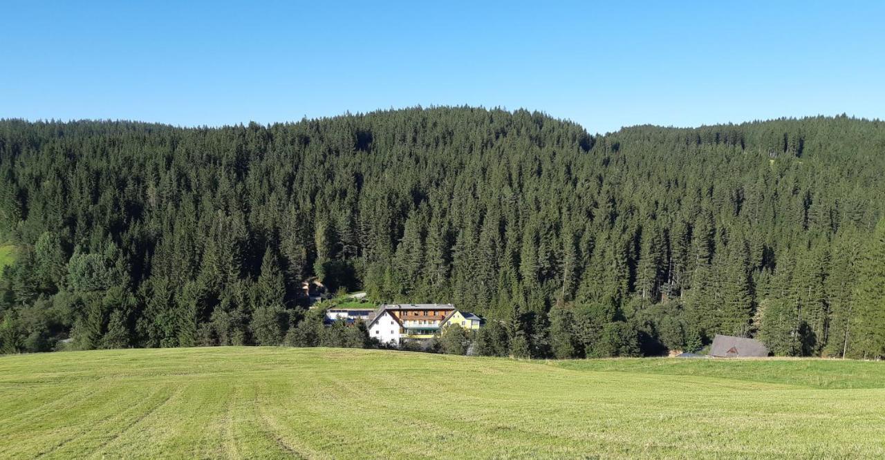 Gasthof Klug Zum Ehrensepp Modriach 外观 照片