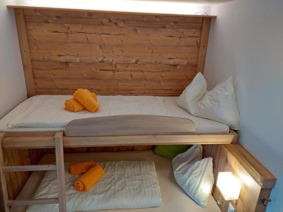 Gasthof Klug Zum Ehrensepp Modriach 外观 照片